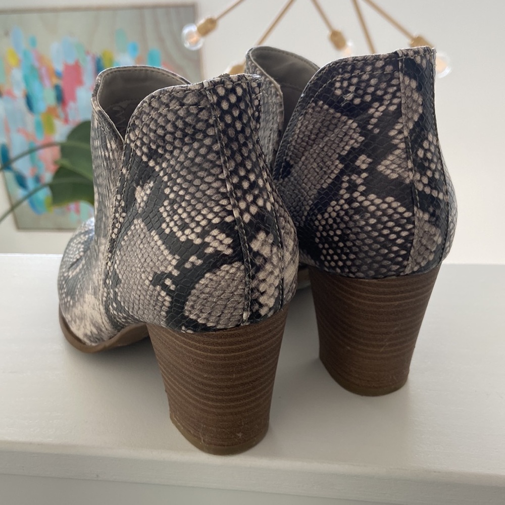 Snake Skin pattern booties - Picture 2 of 5